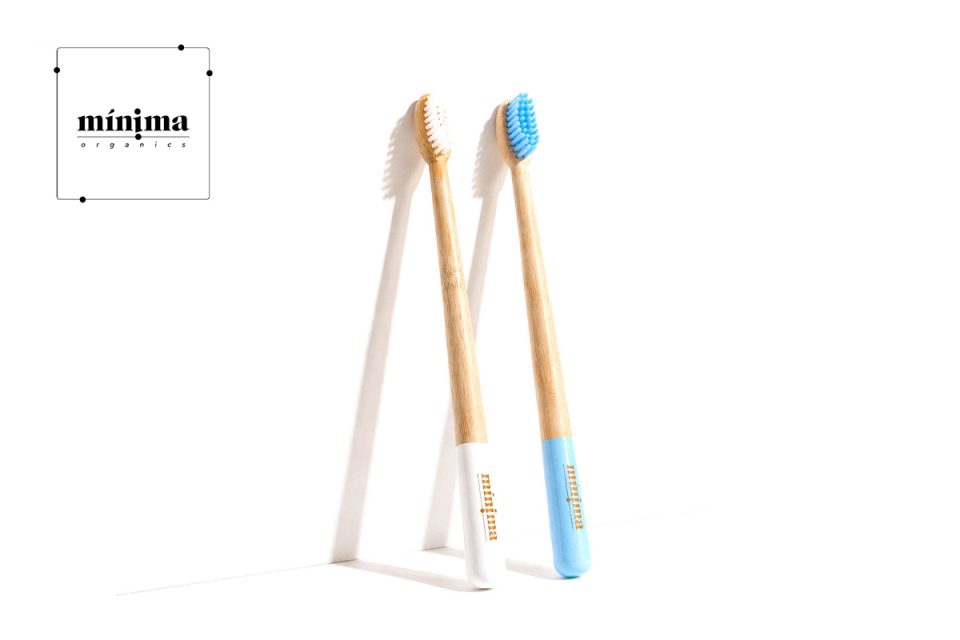 ACCESORIOS-cepillo-de-dientes-bambu-adulto-MINIMA-ORGANICS